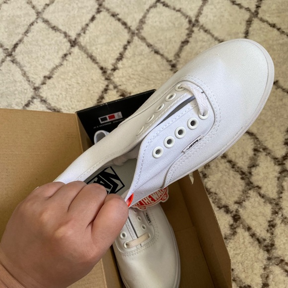 Vans Authentic Lo Pro - White - Sz 7 - Picture 5 of 7
